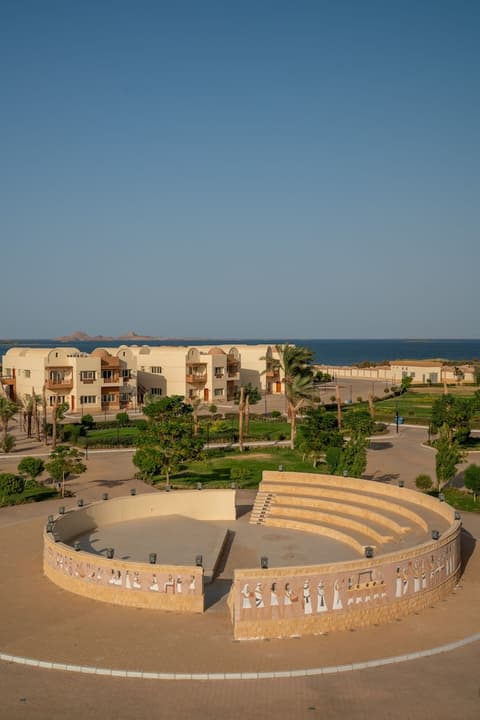 Azal Lagoons Resort Abu Simbel, Theater show