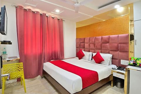 Hotel Bella Vista New Delhi-walk from New delhi railway station, Room