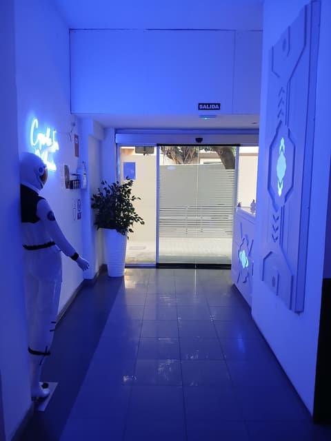 Capsule Inn Valencia Hostel, Reception