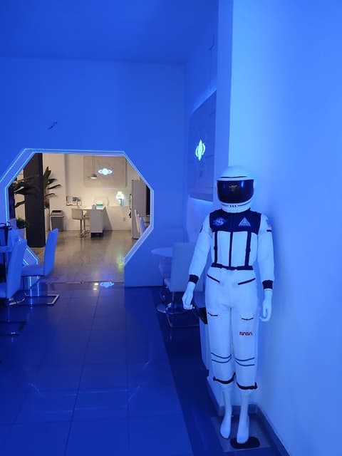 Capsule Inn Valencia Hostel, Reception