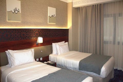Shaza Regency Plaza, Room