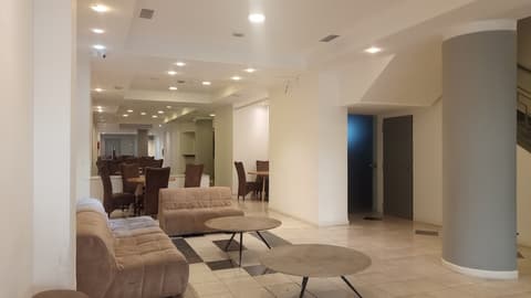 Hotel BA Congreso, Reception