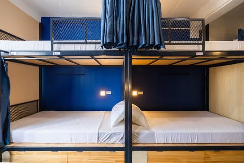 Marco Polo Phuket Poshtel, Room