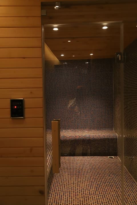 Charmant Suites a Boutique Hotel Can Tho, Steam room