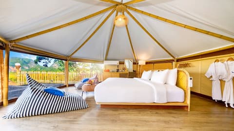 Beyond Skywalk Nangshi, Room