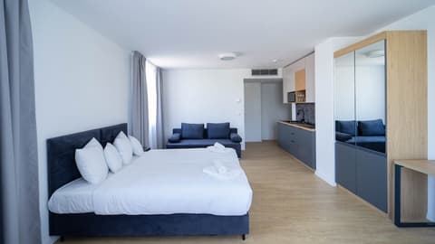 Milo Aparthotel, Room