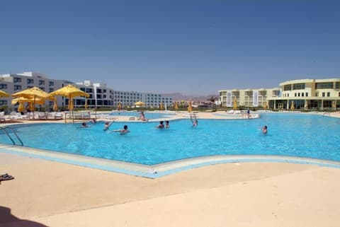 Amarina Star Resort & Aqua Park, Pool