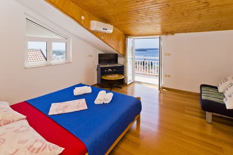 Apartmani Kresic 1, Room