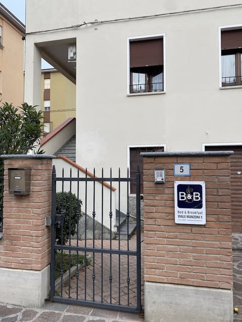 B&B VIALE MANZONI, Exterior