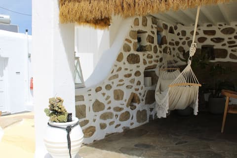 Vougli View, Living area