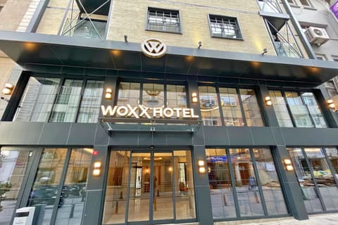 Woxx Hotel, Exterior