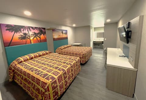 New Star Inn. El Monte, CA - Los Angeles, Room