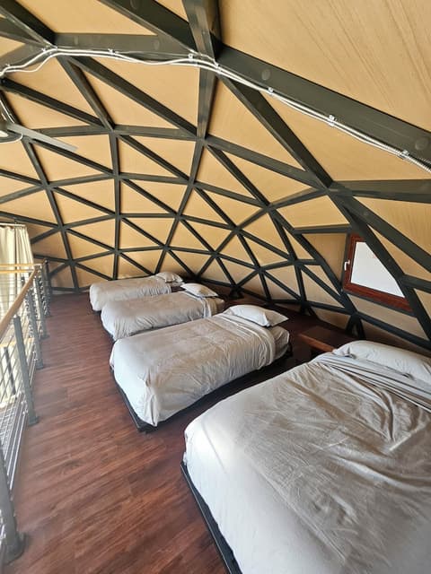 Clear Sky Resorts- Bryce Canyon Unique Stargazing Domes, Room