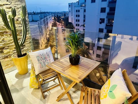 Stay'Inn - Stadium Penthouse, Terrace/patio