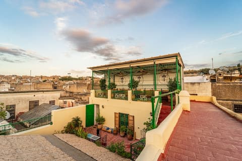 Riad Taj Salma, Front of property