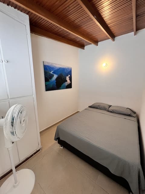 Sereni Laureles Hotel Cafe, Room