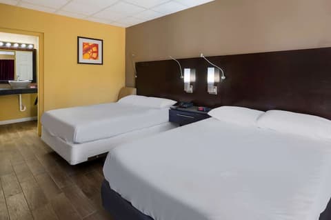 Econo Lodge, Room