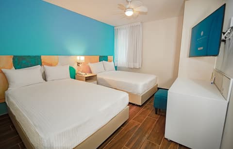 Vista Express Guadalajara Expo SureStay Collection by BW, Room