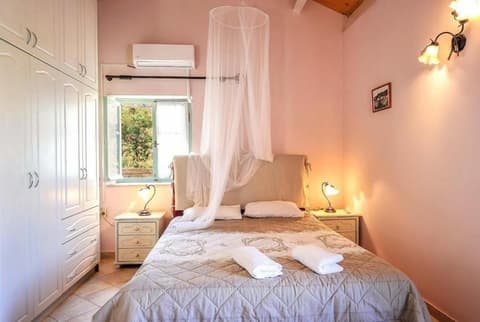 Villa Agathi in Paxi, Room