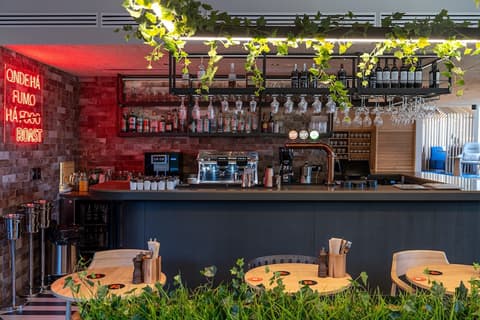 Holiday Inn Express Porto Boavista by IHG, Restaurant