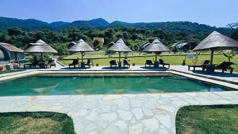 Africa Safari Rift Valley, Outdoor pool