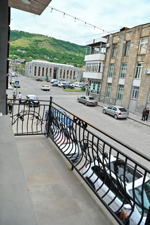 Har-Mar Hotel, Balcony