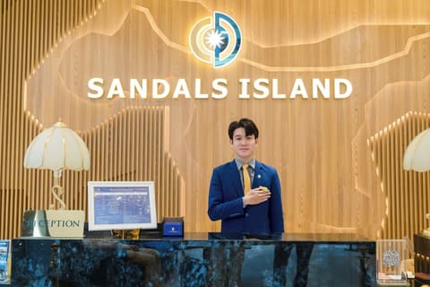 Sandals Island Hotel, Reception