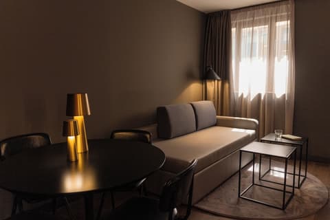 LETOH LETOH Sevilla, Living area