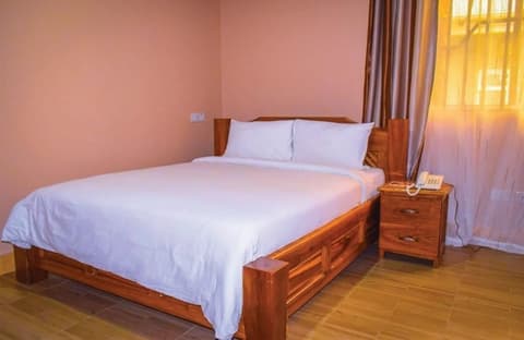 Briston Hotel - Serengeti, Room