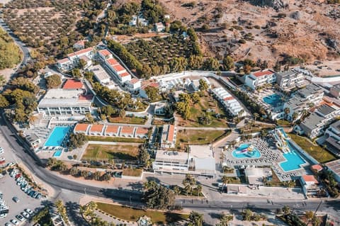 Aiora Aqua Resort, Exterior