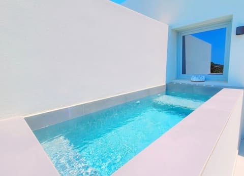 Vista Del Mar, Exterior