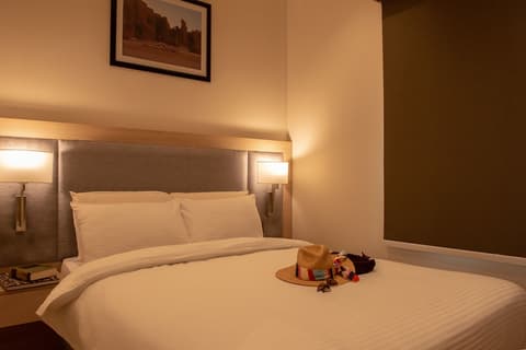 Cloud 7 Residence AlUla, Room