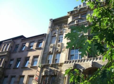 Hotel Continental, Front of property