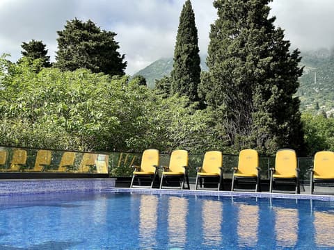 Hotel Del Medio, Pool