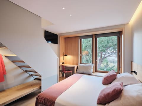 Qgat Suites & Events, Room