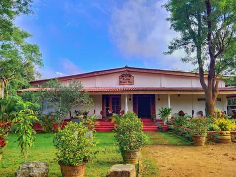 KALUM HOME, Front of property