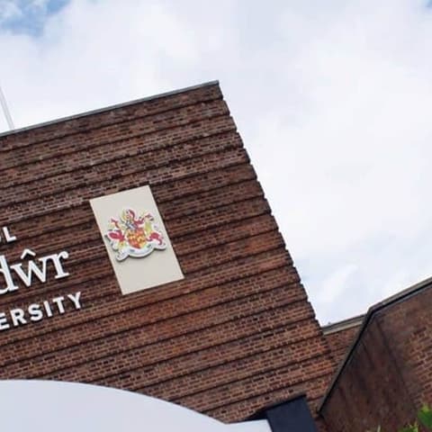 The Llangollen - Berwyn House Central Wrexham, Room