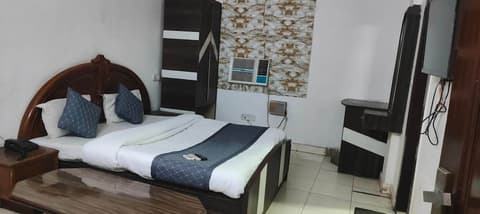 HOTEL ASHOKA CONTINENTAL, Room