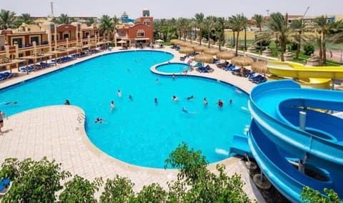 Hostgool Beach Chalets Mirage Bay Resort & aqua park, Water park