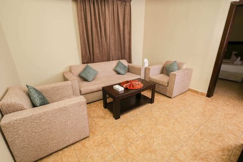 lina 2, Living area