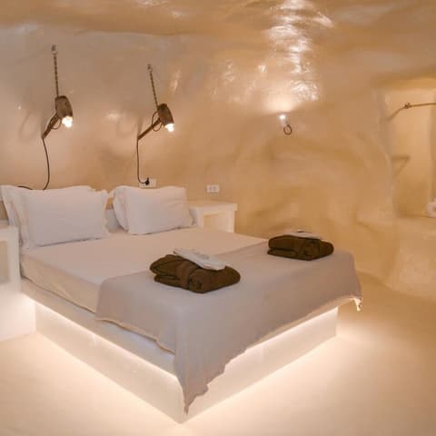 Dream on Adamas Milos, Room