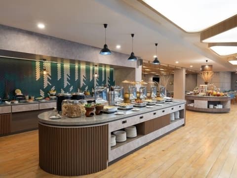 Laska Hotel Subang, Restaurant