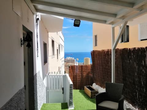 La Bussola, Exterior