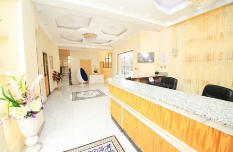 GOLD SUITE HOTEL, Reception
