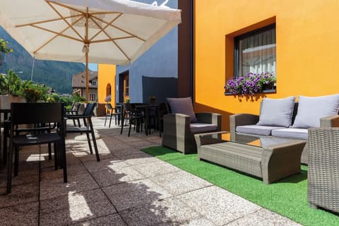 Kyrr Smart Mountain Retreat, Terrace/patio