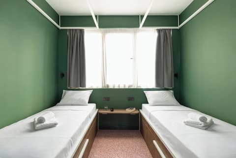 Zeus is Loose Hostel, Room