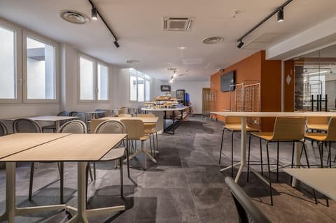 B&B Hotel Sassari, Bar (on property)