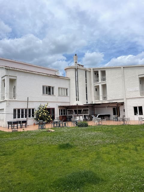 AL FARO VINTAGE HOTEL -SPIAGGIA LA CINTA-SAN TEODORO, Front of property