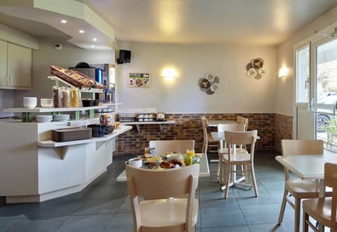 B&B Hotel Saclay, Breakfast buffet