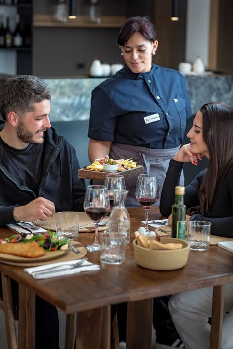 Amerian Chacras de Coria, Restaurant